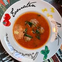 Суп пюре из томатов со страчателлой