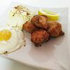 Фото к позиции меню Курица Карааге, яйцо, капуста, лимон
