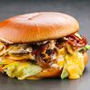 Фото к позиции меню ЧОЗАбургер с мраморной говядиной, грибами и сыром чеддер