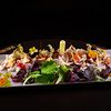 Фото к позиции меню Экзотический салат с дарами моря