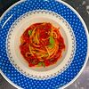 Фото к позиции меню Спагетти в соусе Al pomodoro
