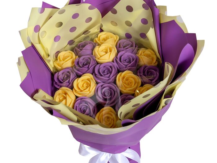Шоколадные розы букет 6 (фиолетово-желтые)