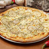 Фото к позиции меню Пицца с грушей и сыром горгондзола