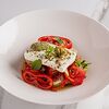 Фото к позиции меню Греческий салат с сыром фета, оливками и томатами