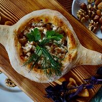 Хачапури по-аджарски с курицей