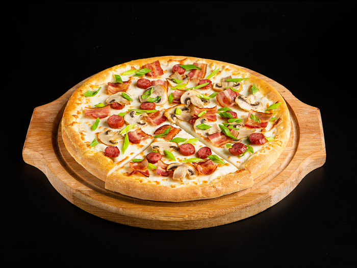 Пицца Грибная с панчеттой и колбасками 40 см