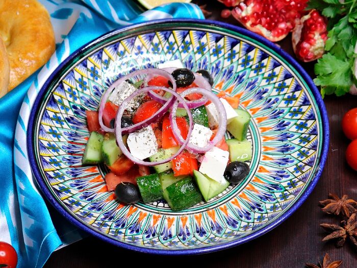 Греческий салат⁣