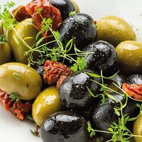 Гигантские оливки и маслины