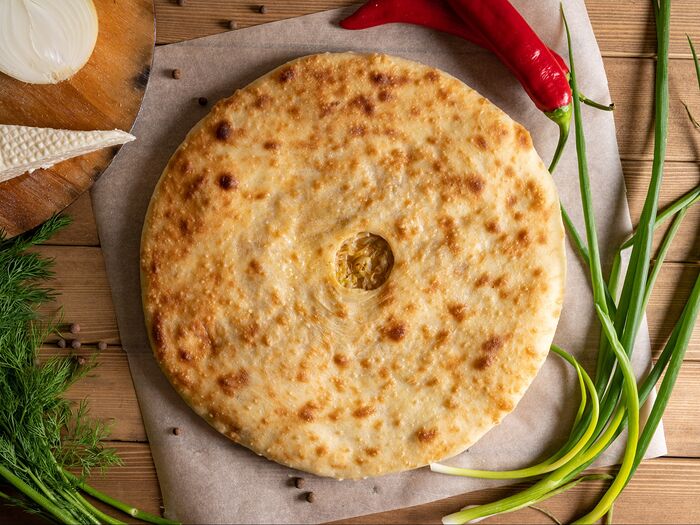 Индейка, сыр, болгарский перец - осетинский пирог