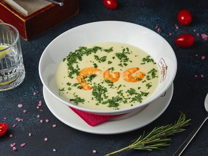 Овощной крем-суп с креветками