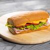 Фото к позиции меню Сэндвич американский