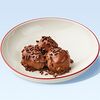 Фото к позиции меню Итальянские профитроли с шоколадной начинкой и сливочным муссом