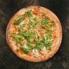 Фото к позиции меню Пицца Руккола с креветками классическая