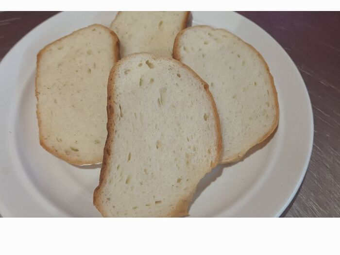 Кусочек хлеба