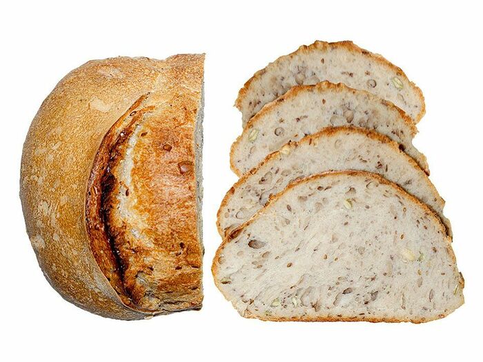 Хлеб пшеничный с семечками бездрожжевой