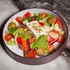 Фото к позиции меню Салат из свежих овощей с фетой и оливками