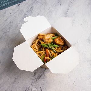 Wok с креветками и цыплёнком