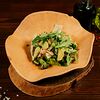 Фото к позиции меню Зеленый салат с брокколи и обжаренным беконом
