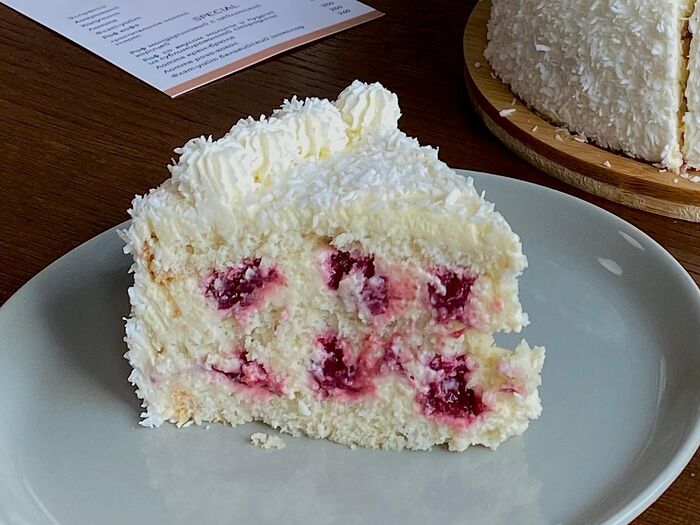 Торт Вишня-кокос
