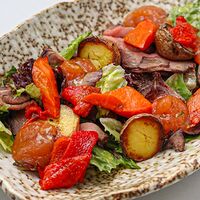 Салат с телятиной и овощами нуазет