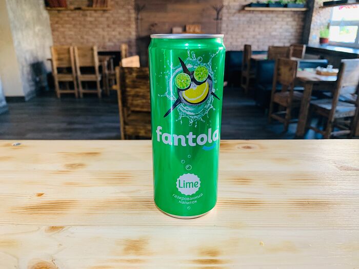 Напиток безалкогольный сильногазированный Fantola lime