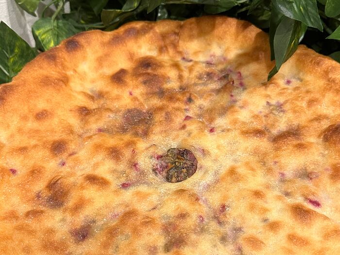 Осетинский пирог с листьями свеклы Цахараджын