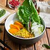Фото к позиции меню Стейк из индейки с овощным салатом