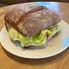 Фото к позиции меню Сэндвич на чиабатте с рваной сивниной