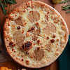 Фото к позиции меню Пицца Три сыра и груша