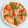 Фото к позиции меню Пицца Маргарита с помидорами