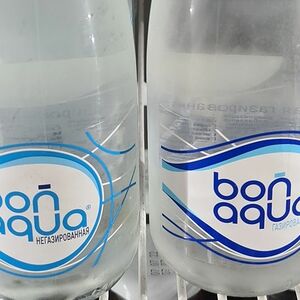 Вода Bonaqua