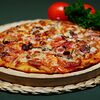 Фото к позиции меню Пицца пикантная 33 см