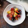 Фото к позиции меню Оливки и маслины с вялеными томатами
