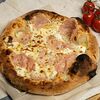 Фото к позиции меню Неаполитанская пицца Панна э прошутто