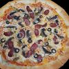 Фото к позиции меню Пицца неаполитано