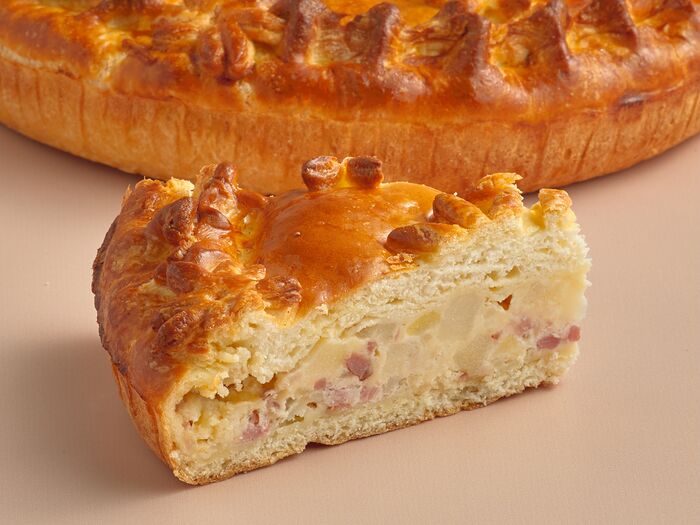 Пирог с беконом, картофелем и сыром (порция)