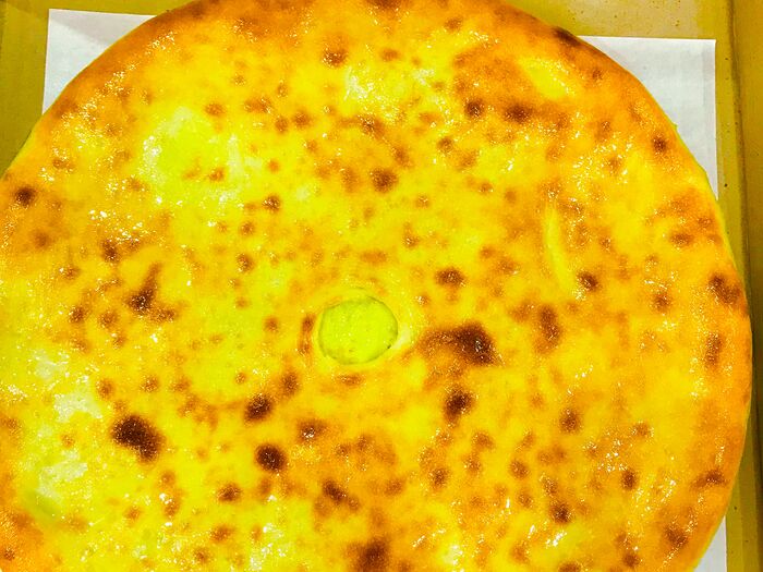 Осетинский пирог с сыром и шпинатом