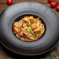 Wok с креветками 