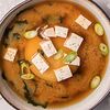 Фото к позиции меню Мисо суп с тофу и водорослями