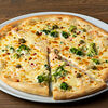 Фото к позиции меню Пицца с Сёмгой и брокколи доставка