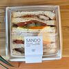 Фото к позиции меню Японский сэндвич сандо с курицей фри
