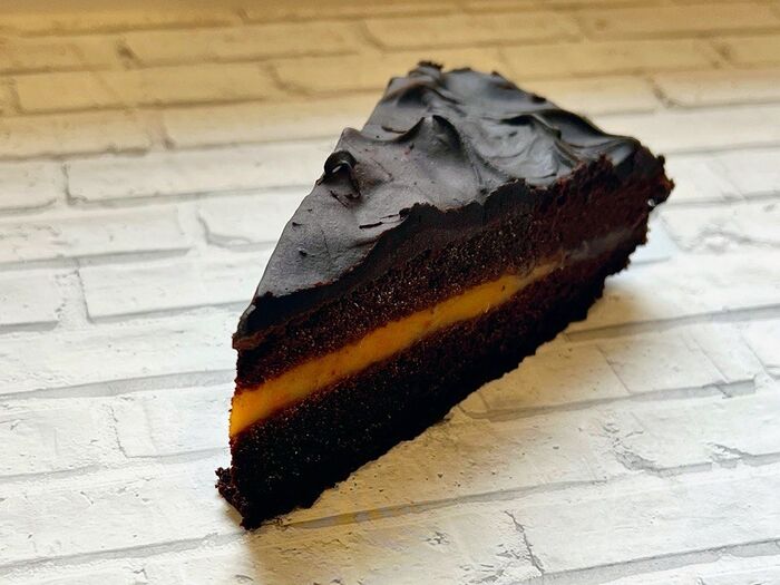 Пирожное Абрикос-шоколадный брауни