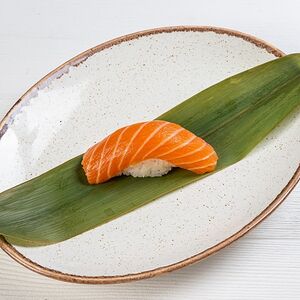 Salmon sushi