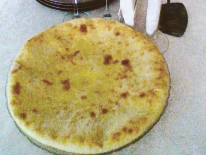 Пирог осетинский с сыром брынза большой
