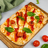 Фото к позиции меню Пицца Маргарита с томатами и базиликом