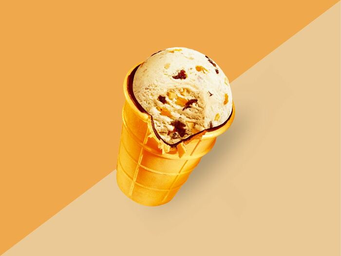 Мороженое Золотой стандарт Пломбир с черносливом, курагой и арахисом