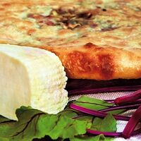 Осетинский пирог с листьями свеклы, зеленью и осетинским сыром