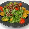 Фото к позиции меню Теплый салат из телятины с овощами гриль