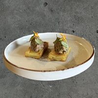 Тартар из фермерской утки с картофельным гратеном