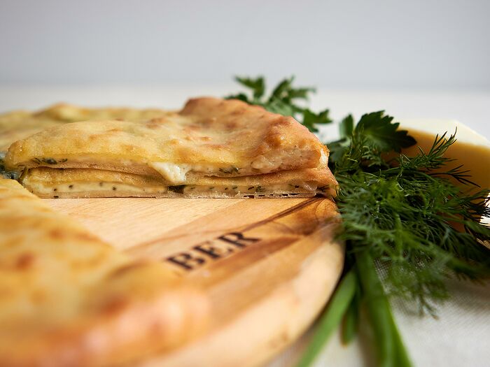 Пирог осетинский с сыром и свекольными листьями